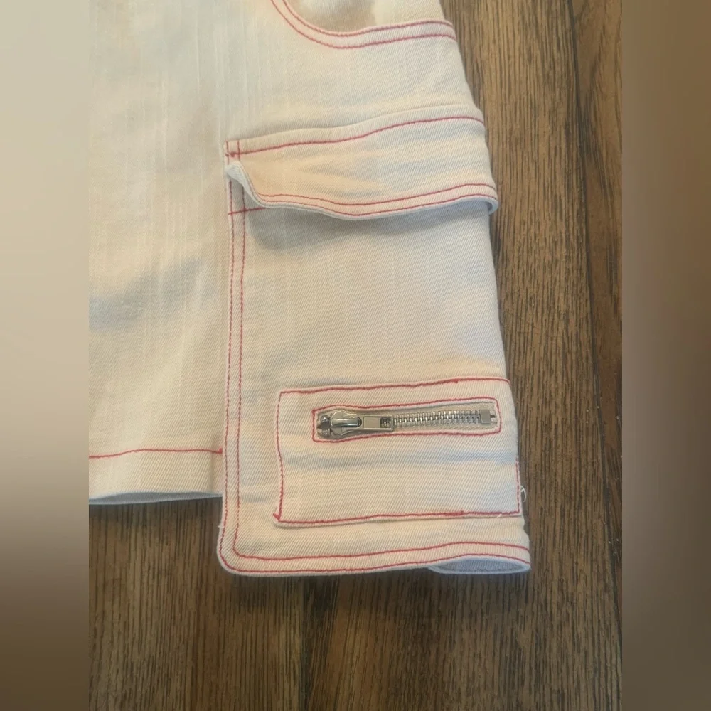 By.Dyln REVOLVE Skirt in cream bone with contrast stitching L Large